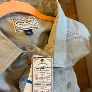 Flag & Anthem Men's Casual Button-Down Shirt — Light Khaki